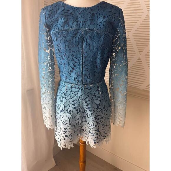 NWT Adelyn Rae Women’s Small Blue Ombré Lace Overlay Romper - Picture 3 of 10
